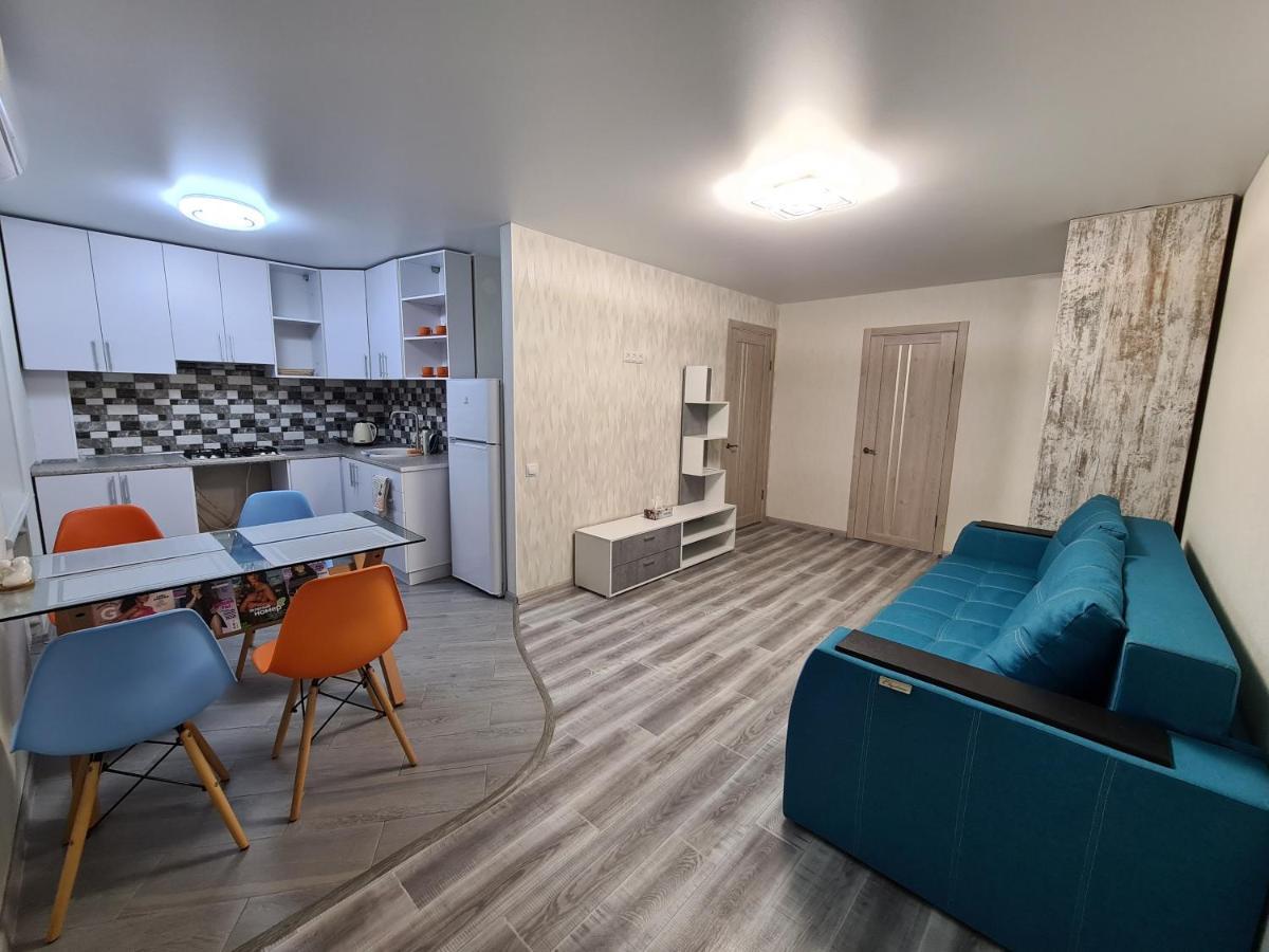Central Park Apartment Kherson Exterior photo