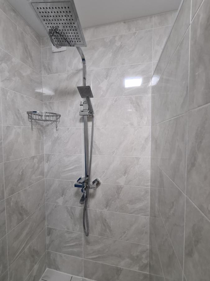 Central Park Apartment Kherson Exterior photo
