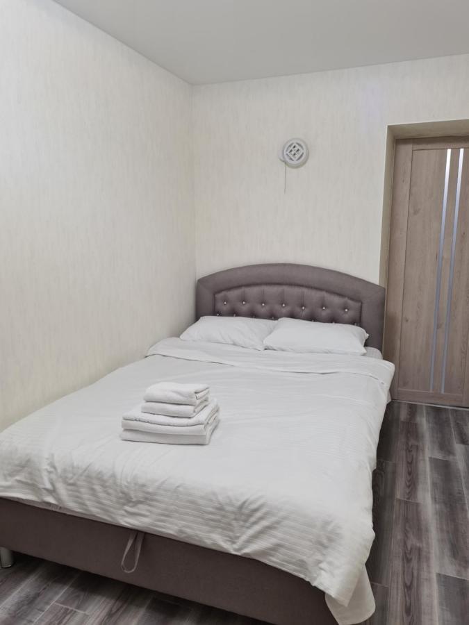 Central Park Apartment Kherson Exterior photo